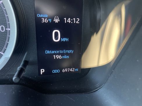 Used 2020 Toyota Corolla SE image 19