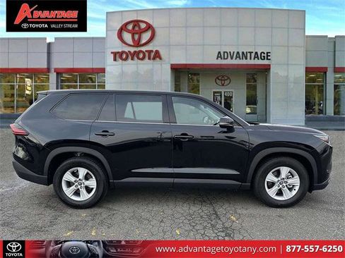 Certified 2025 Toyota Grand Highlander FWD image 5