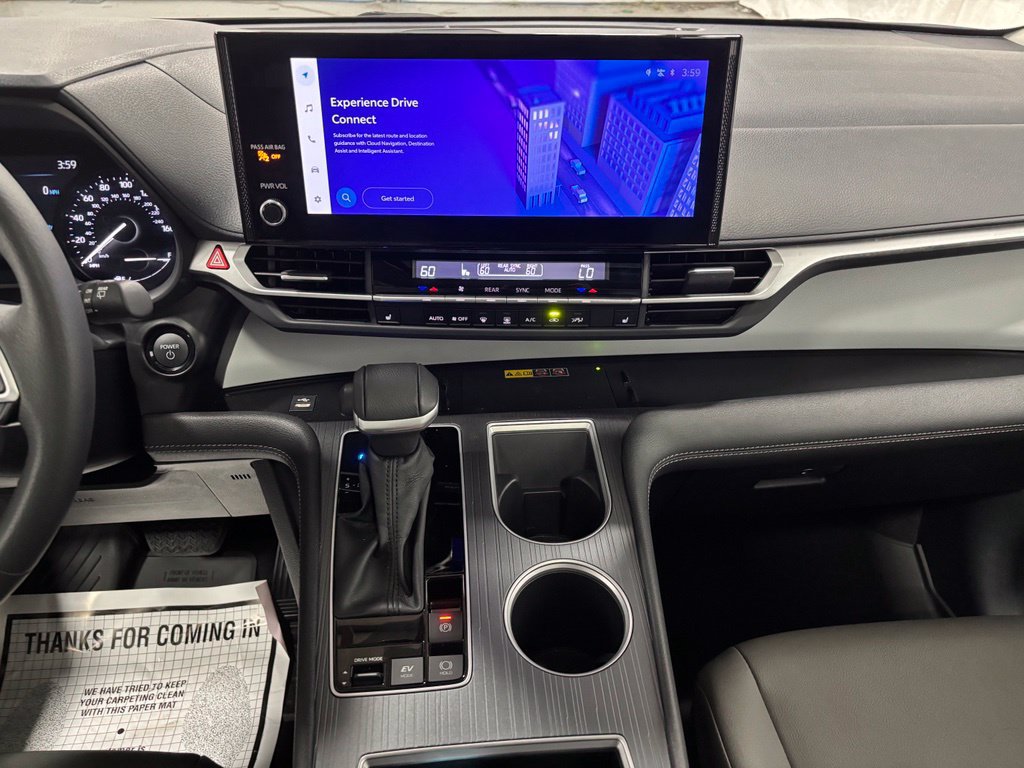 Used 2026 Toyota Sienna XLE FWD image 25