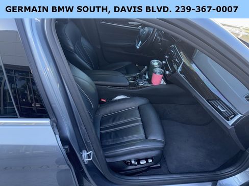 Used 2019 BMW 530i xDrive w/ Premium Package image 25