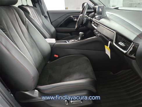 Used 2025 Acura ADX A-Spec image 16