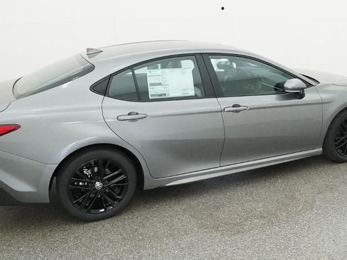 New 2026 Toyota Camry SE FWD image 10