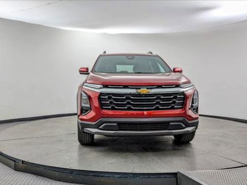 Used 2025 Chevrolet Equinox LT w/ Convenience Package II image 12