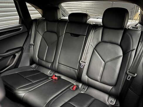 Certified 2026 Porsche Macan S AWD/4WD image 25