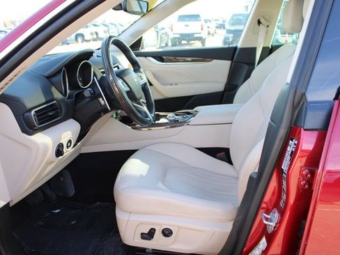 Used 2020 Maserati Levante S GranLusso image 16