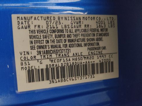 Used 2025 Nissan Sentra SV FWD image 33