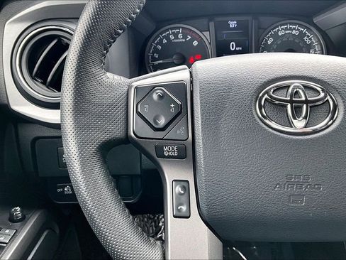 Used 2023 Toyota Tacoma TRD Off-Road AWD/4WD image 24