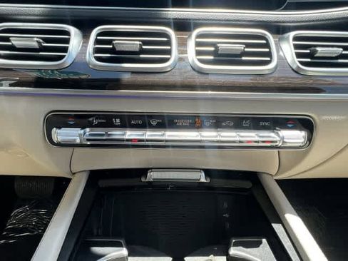 Certified 2025 Mercedes-Benz GLE 450 4MATIC image 30