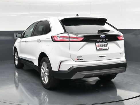 Certified 2024 Ford Edge SEL w/ Convenience Package AWD/4WD image 8