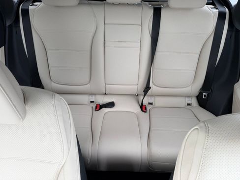 New 2026 Mercedes-Benz GLC 300 4MATIC image 23