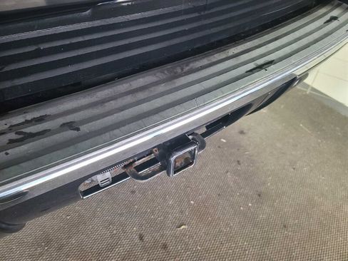 Used 2012 Chevrolet Suburban LTZ image 39