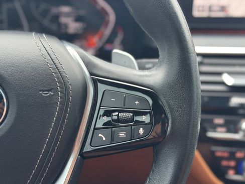 Used 2022 BMW 530i xDrive w/ Convenience Package image 43