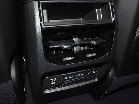 New 2026 Jeep Grand Cherokee Limited AWD/4WD image 24