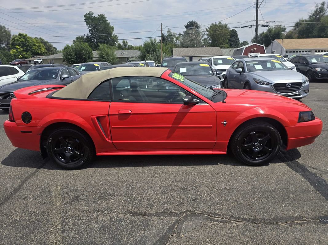 Used 2001 Ford Mustang Premium RWD image 20