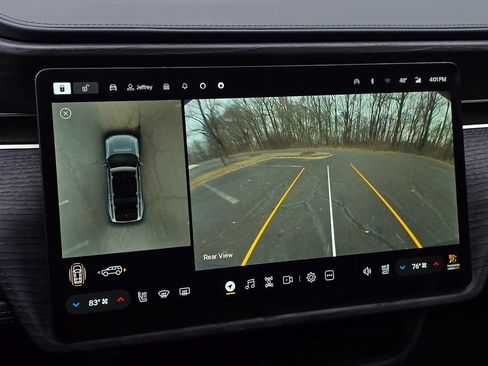 Used 2024 Rivian R1S Adventure image 37