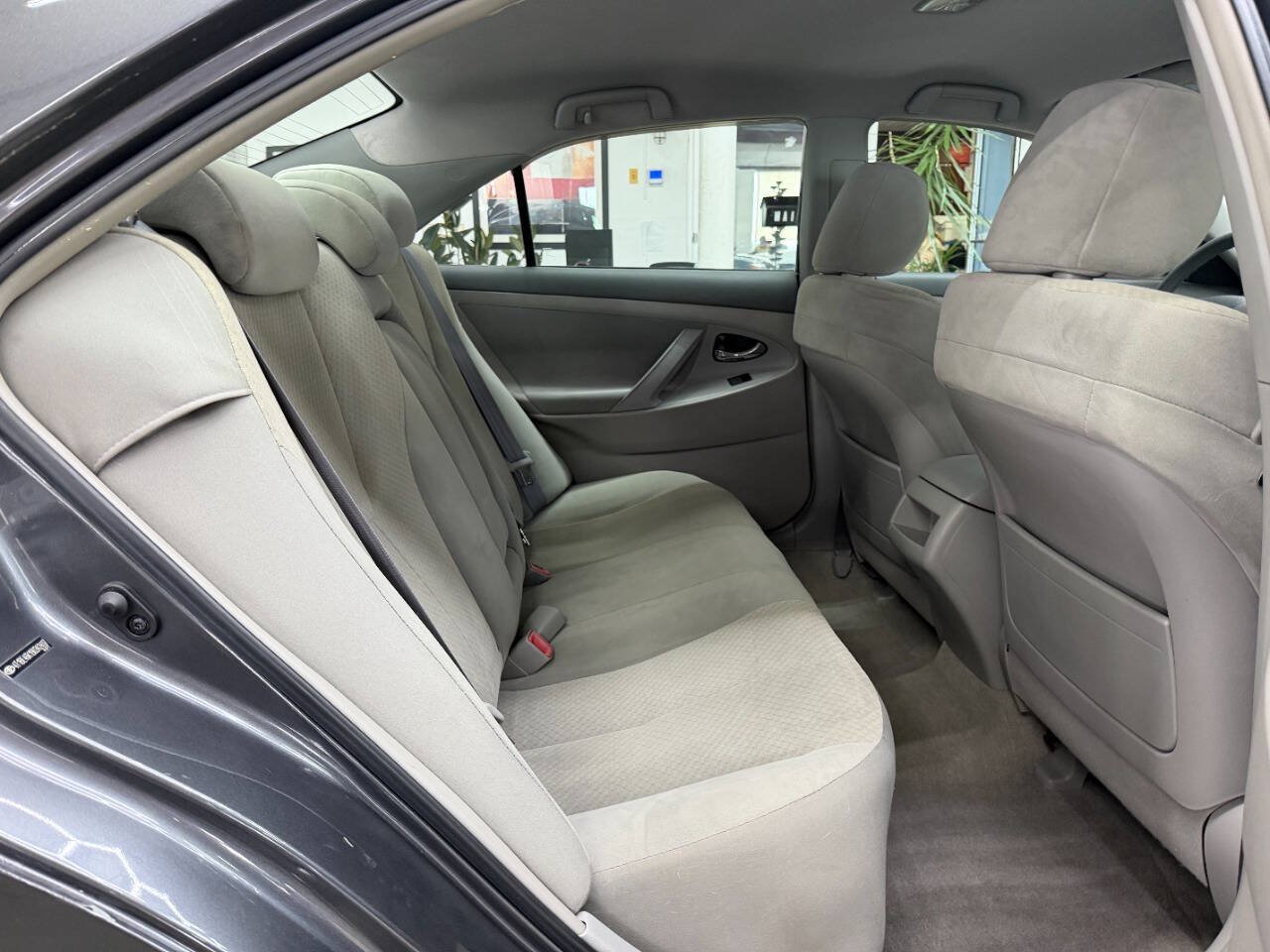 Used 2009 Toyota Camry LE FWD image 15