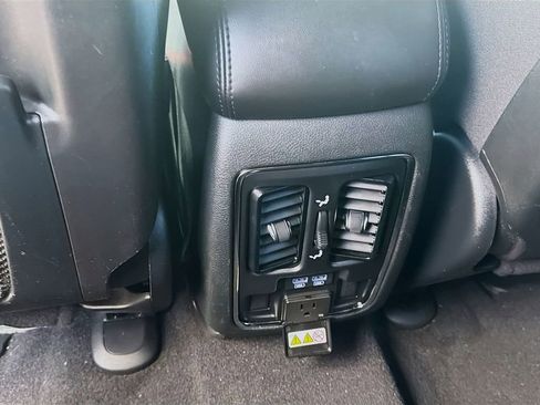 Used 2021 Jeep Grand Cherokee Limited w/ Sun & Sound Group RWD image 23