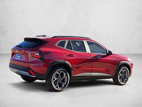 New 2026 Chevrolet Trax LT w/ LT Convenience Package image 2