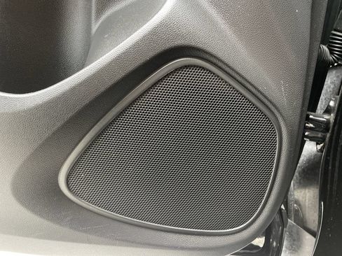Used 2024 Buick Encore GX Preferred FWD image 18