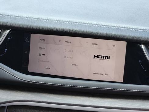 Certified 2023 Jeep Grand Cherokee 4WD 4xe w/ Luxury Tech Group II image 17