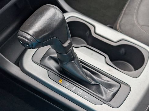 Used 2018 Chevrolet Colorado LT RWD image 19