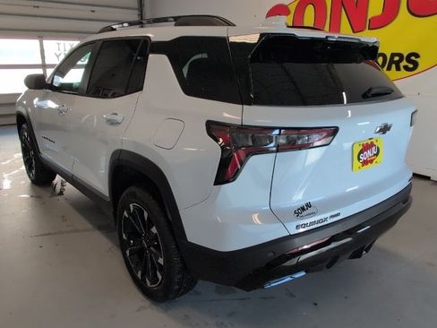 New 2026 Chevrolet Equinox RS image 3