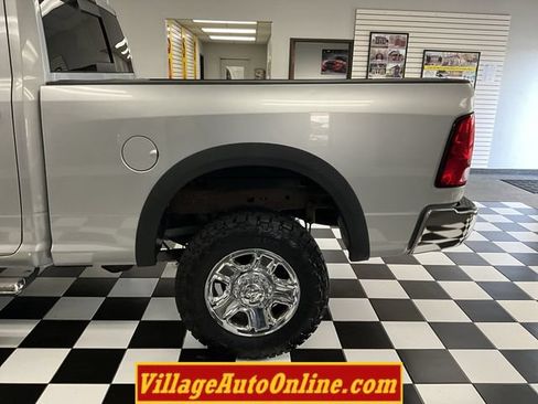 Used 2015 RAM 2500 SLT AWD/4WD image 9