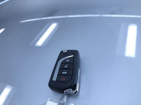 Certified 2025 Toyota Corolla LE image 31