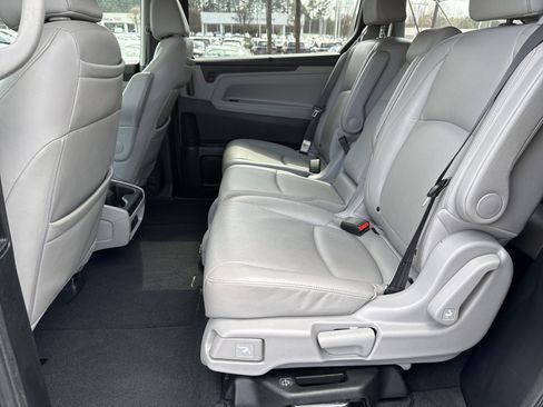 Used 2018 Honda Odyssey Touring image 32