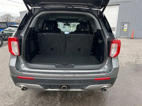 Certified 2022 Ford Explorer Limited w/ Equipment Group 301A image 12