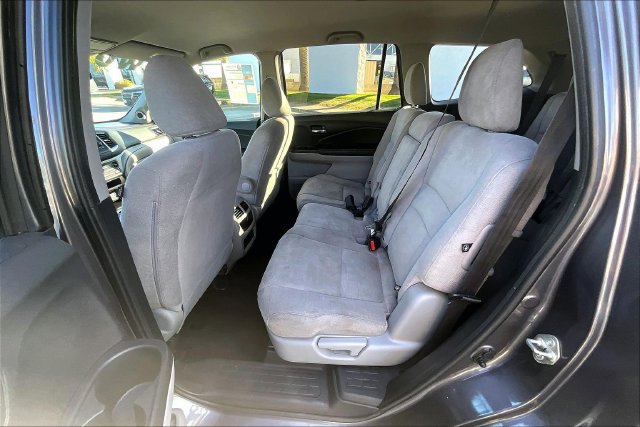 Used 2020 Honda Pilot LX image 26