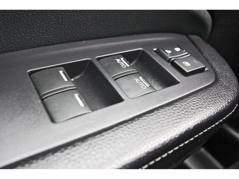 Used 2018 Honda Ridgeline Sport image 22