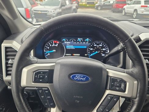 Used 2019 Ford F250 Lariat image 34