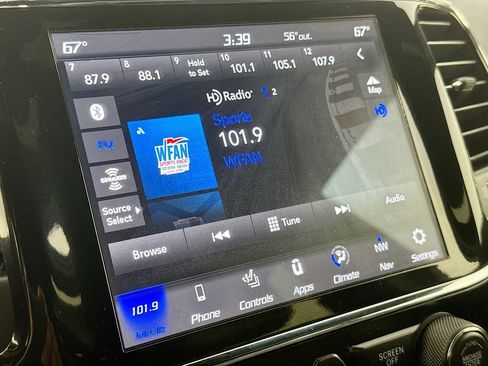 Used 2020 Jeep Grand Cherokee Limited w/ Premium Lighting Group image 18