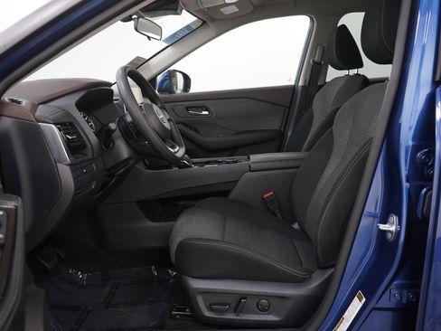 Used 2022 Nissan Rogue SV image 21