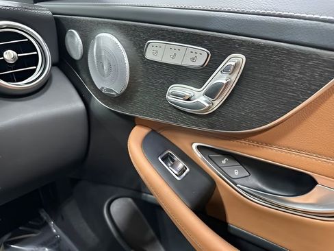 Used 2023 Mercedes-Benz C 300 4MATIC Cabriolet image 31
