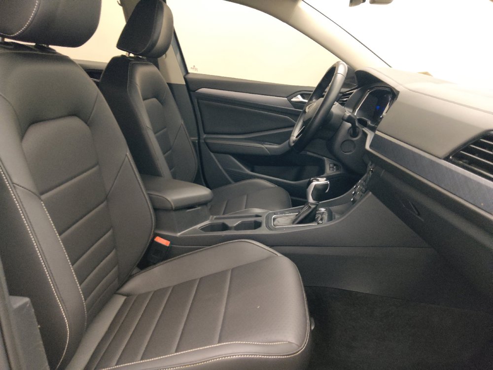 Used 2024 Volkswagen Jetta SE FWD image 21