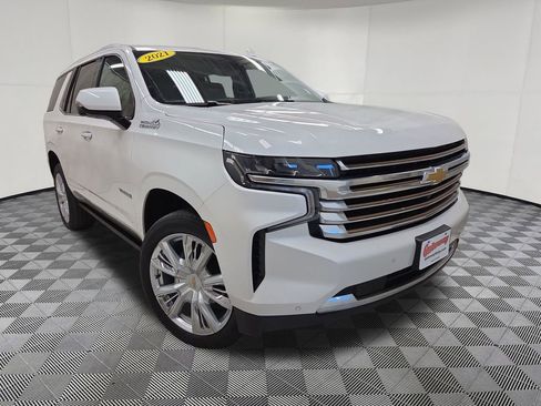 Used 2021 Chevrolet Tahoe High Country AWD/4WD image 3