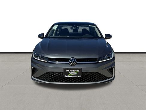 New 2026 Volkswagen Jetta SE image 2