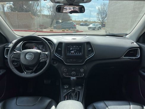 Certified 2020 Jeep Cherokee Latitude Plus image 20