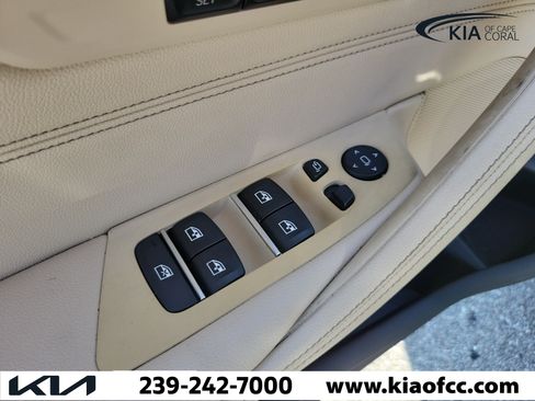 Used 2023 BMW 530i RWD image 23