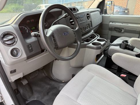 Used 2013 Ford E-250 and Econoline 250 Extended w/ PWR Group image 27