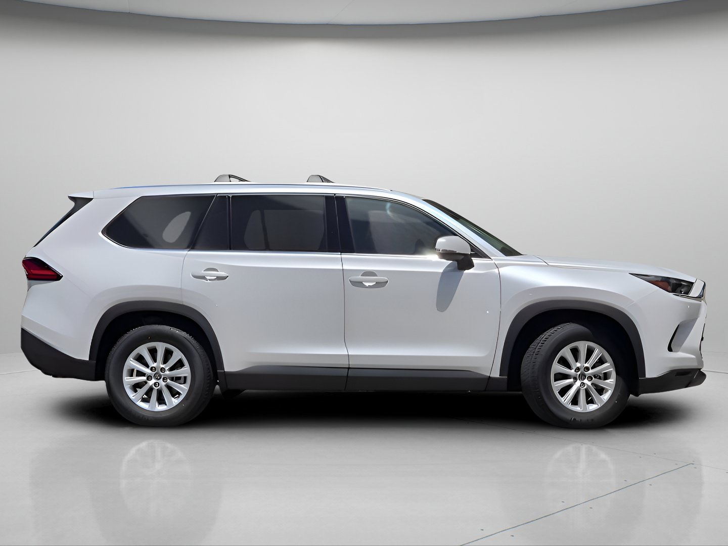 Used 2024 Toyota Grand Highlander AWD image 19