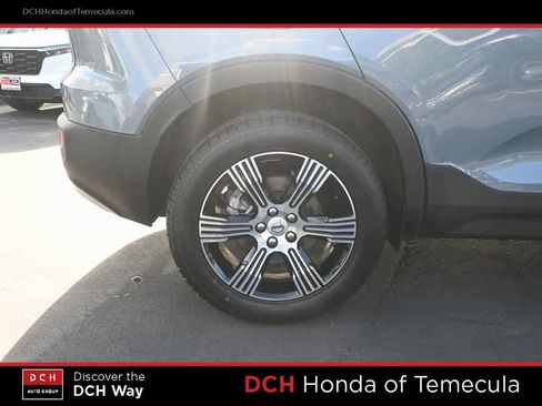 Used 2021 Volvo XC40 T4 Inscription image 23