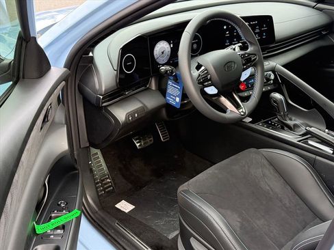 New 2026 Hyundai Elantra N FWD image 9