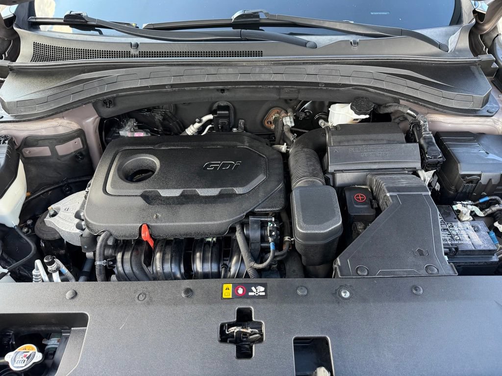 Used 2020 Hyundai Santa Fe SE AWD/4WD image 11