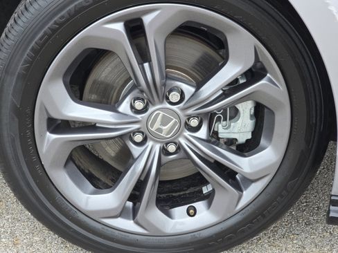 Used 2024 Honda Accord EX-L image 12