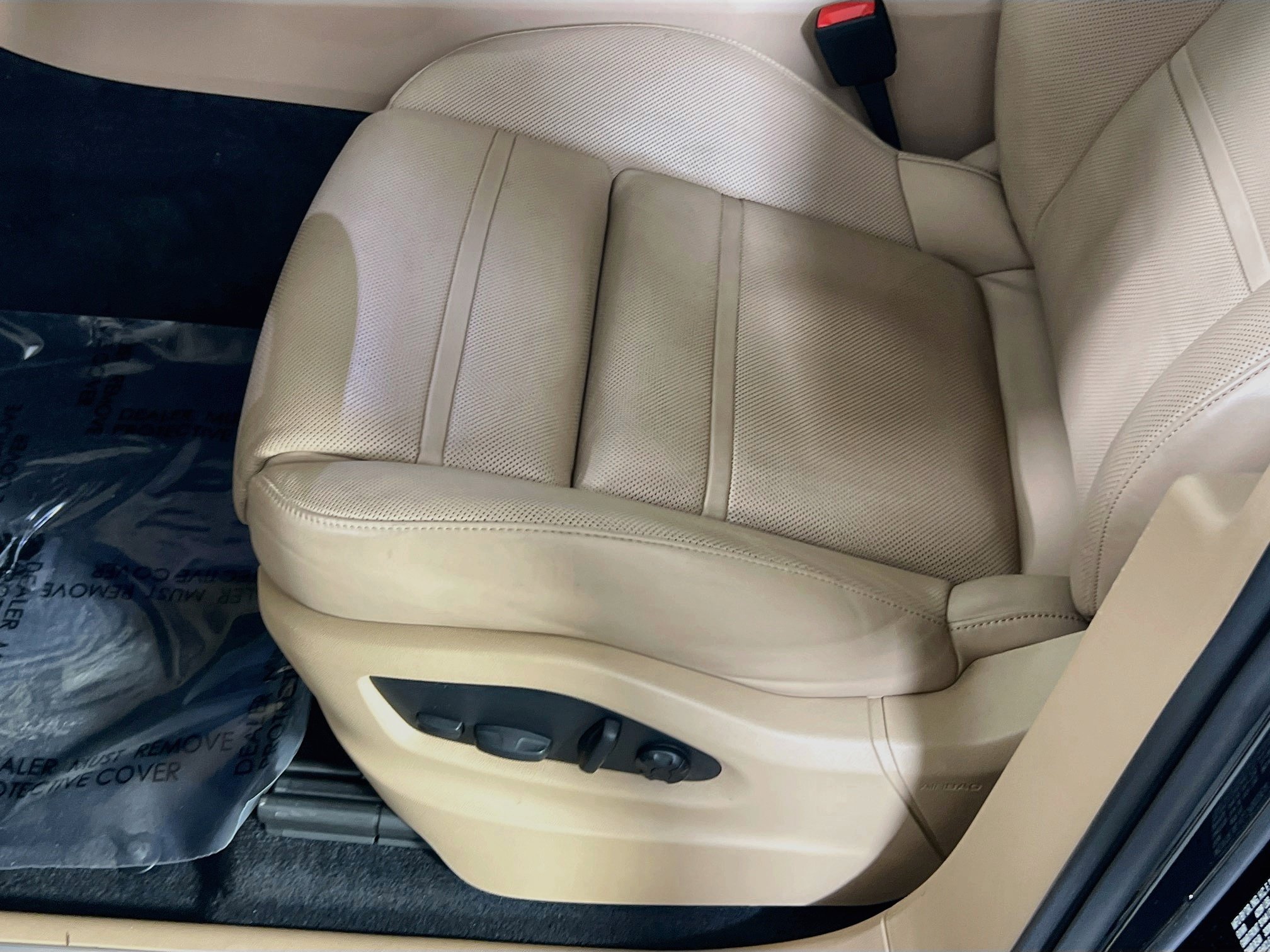 Used 2023 Porsche Cayenne AWD/4WD image 19