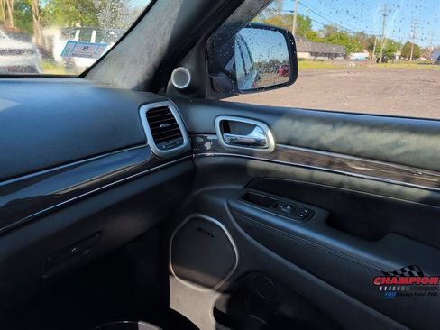 Used 2015 Jeep Grand Cherokee High Altitude AWD/4WD image 23
