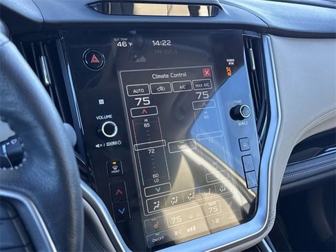 Used 2025 Subaru Outback Limited image 21